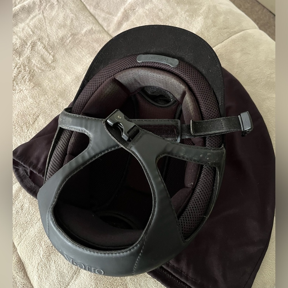 Black One-K Equestrian Helment - Picture 4 of 5